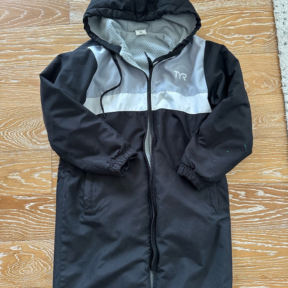 TYR Black and Gray Hooded Jacket for swimmers